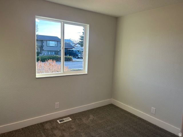 5332 W CROCKET DR, Kearns, UT 84118