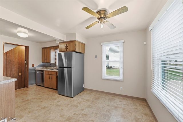 15700 Woodbrook Avenue, Maple Heights, OH 44137