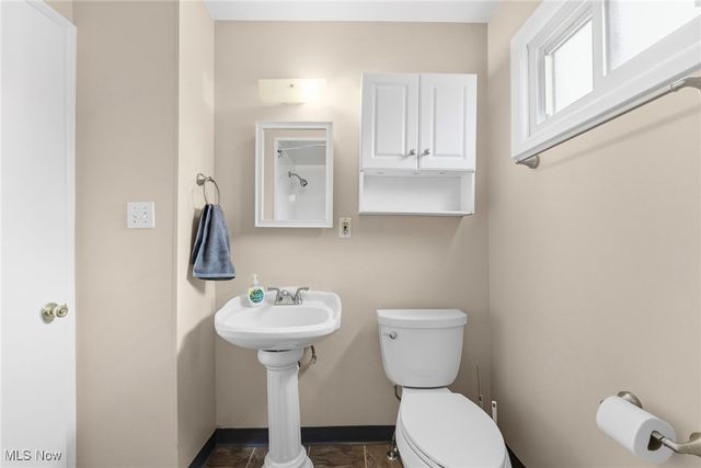 15700 Woodbrook Avenue, Maple Heights, OH 44137