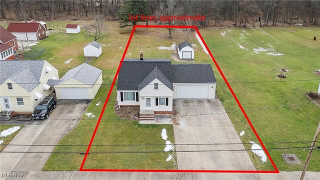 15700 Woodbrook Avenue, Maple Heights, OH 44137