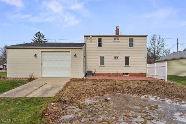 15700 Woodbrook Avenue, Maple Heights, OH 44137