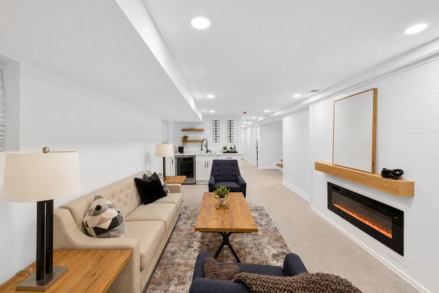 8041 S Ada Street, Chicago, IL 60620