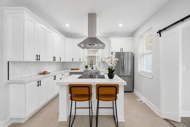 8041 S Ada Street, Chicago, IL 60620
