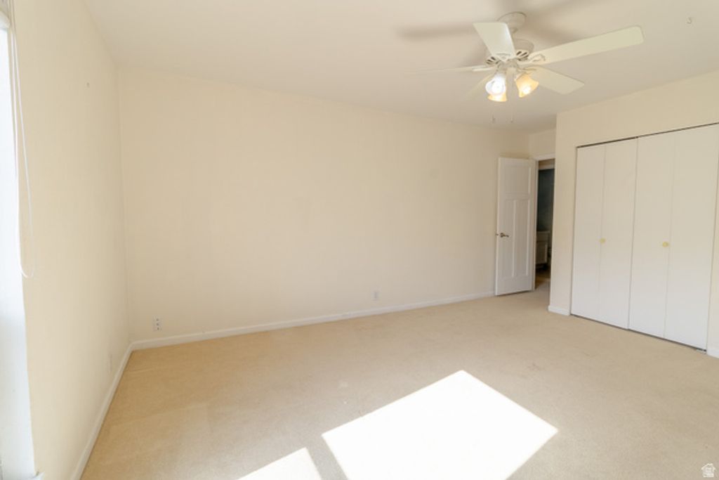 Image 12 of property listing at 3132 E NORDIC DR, Cottonwood Heights, UT 84093