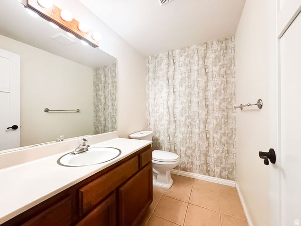 Image 15 of property listing at 3132 E NORDIC DR, Cottonwood Heights, UT 84093
