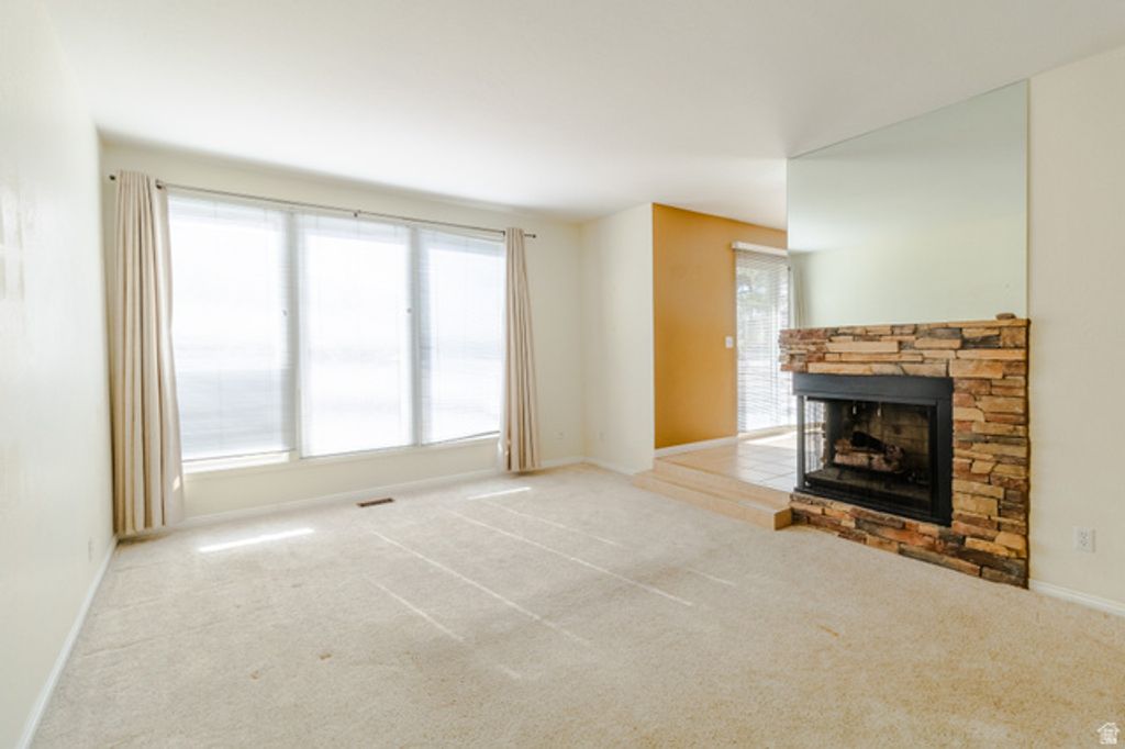 Image 7 of property listing at 3132 E NORDIC DR, Cottonwood Heights, UT 84093