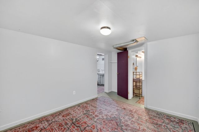 855 41st Street, Des Moines, IA 50312