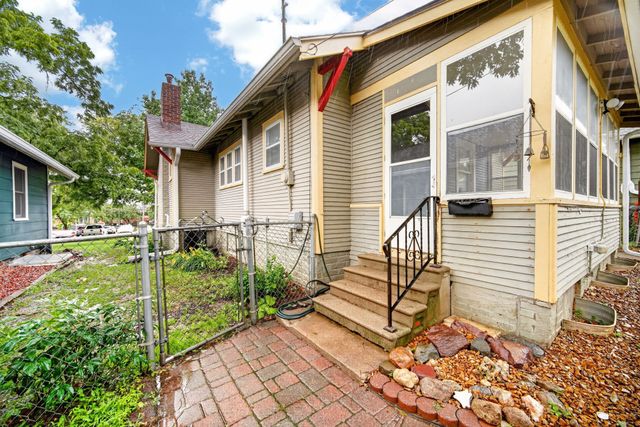 855 41st Street, Des Moines, IA 50312