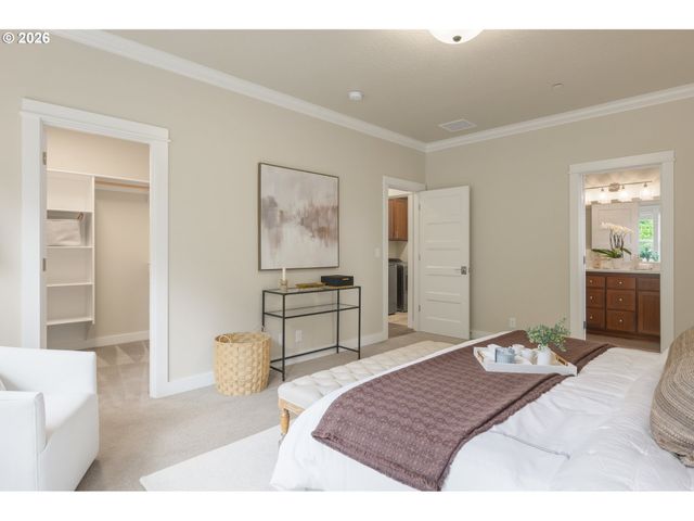 2301 OAKWAY Ter, Eugene, OR 97401