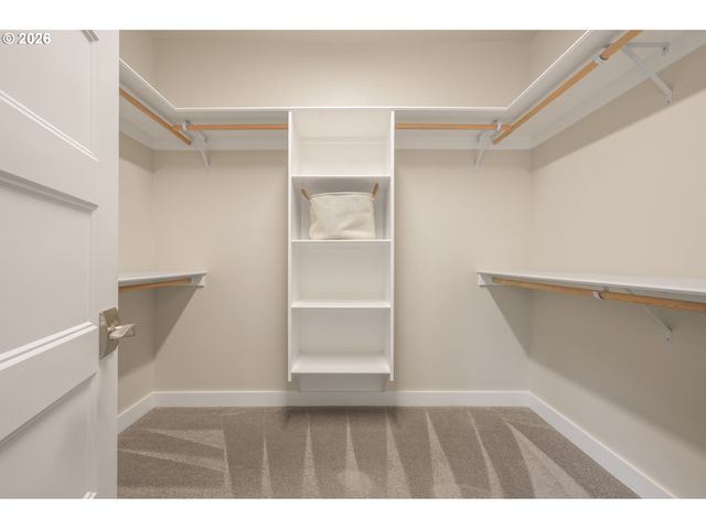 2301 OAKWAY Ter, Eugene, OR 97401