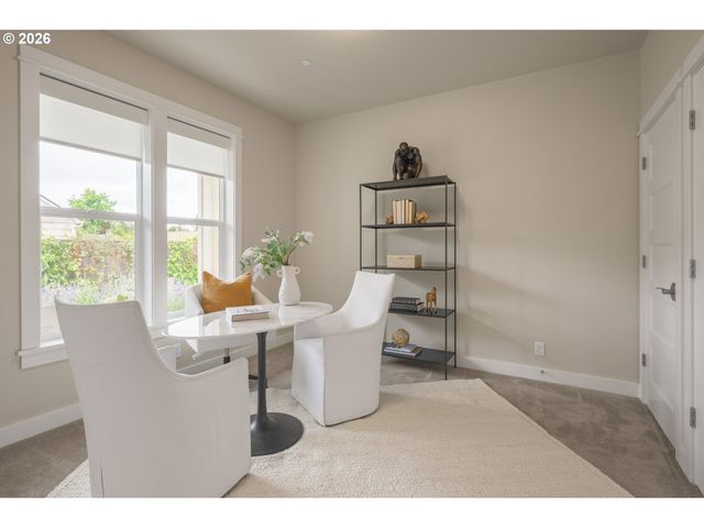 2301 OAKWAY Ter, Eugene, OR 97401