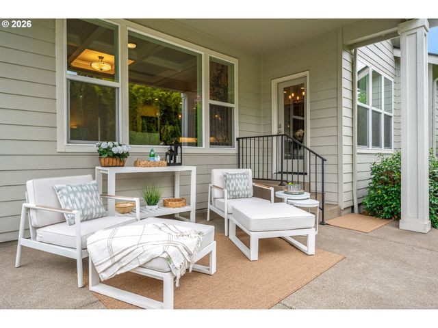 2301 OAKWAY Ter, Eugene, OR 97401