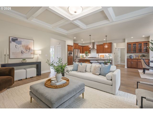 2301 OAKWAY Ter, Eugene, OR 97401