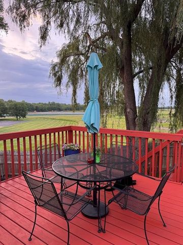 907 Rosewood Court, Paola, KS 66071