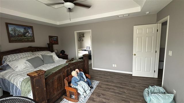 907 Rosewood Court, Paola, KS 66071