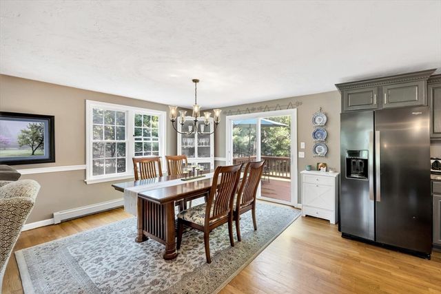 53 Thornberry Cir, Mashpee, MA 02649