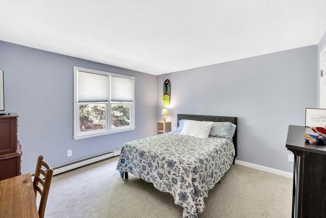 53 Thornberry Cir, Mashpee, MA 02649
