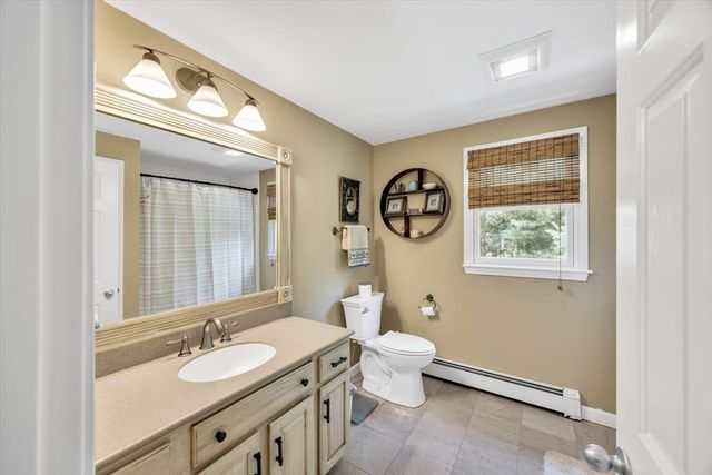 53 Thornberry Cir, Mashpee, MA 02649