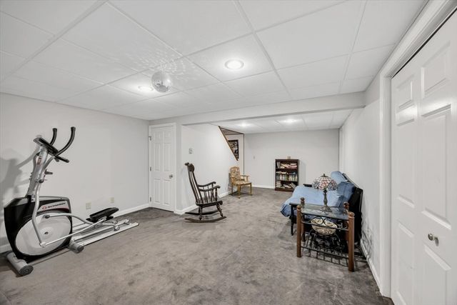 53 Thornberry Cir, Mashpee, MA 02649