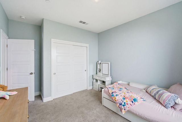 5836 E Pitt Avenue, Fresno, CA 93727