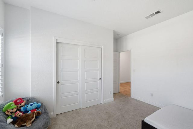 5836 E Pitt Avenue, Fresno, CA 93727