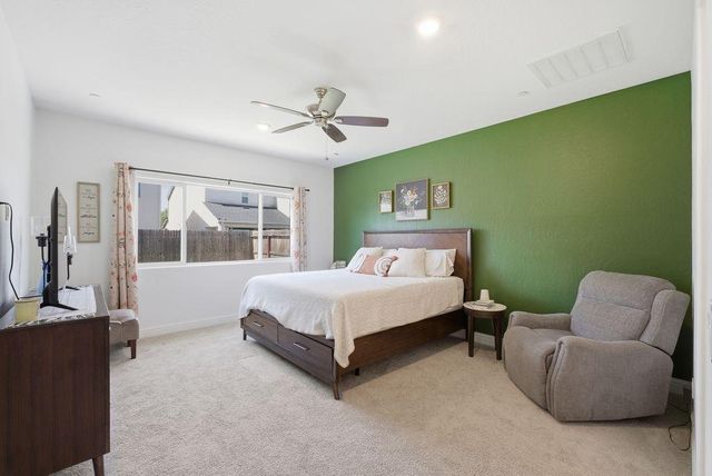 5836 E Pitt Avenue, Fresno, CA 93727