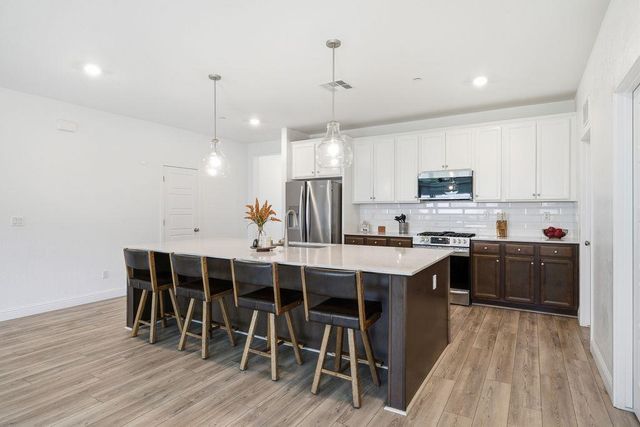 5836 E Pitt Avenue, Fresno, CA 93727