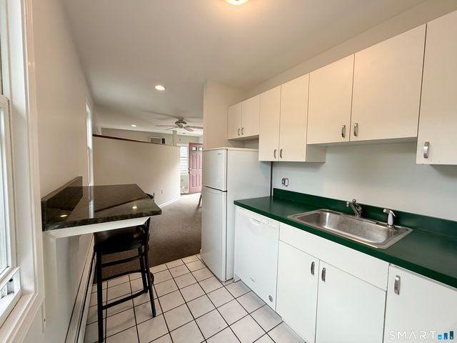 139 Bradley Street B, New Haven, CT 06511