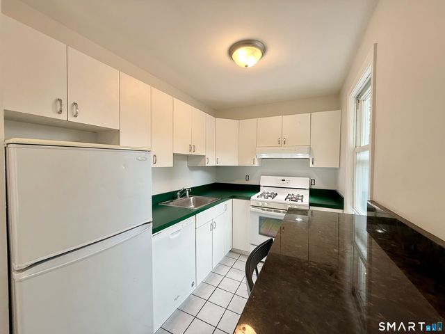 139 Bradley Street B, New Haven, CT 06511
