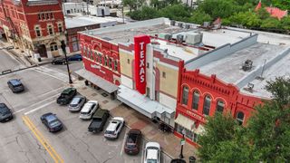 110 W Main Street, Waxahachie, TX 75165