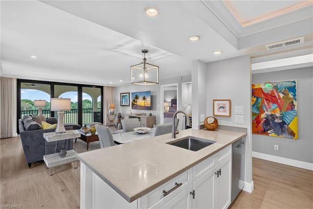6020 Pelican Bay BLVD 402, Naples, FL 34108