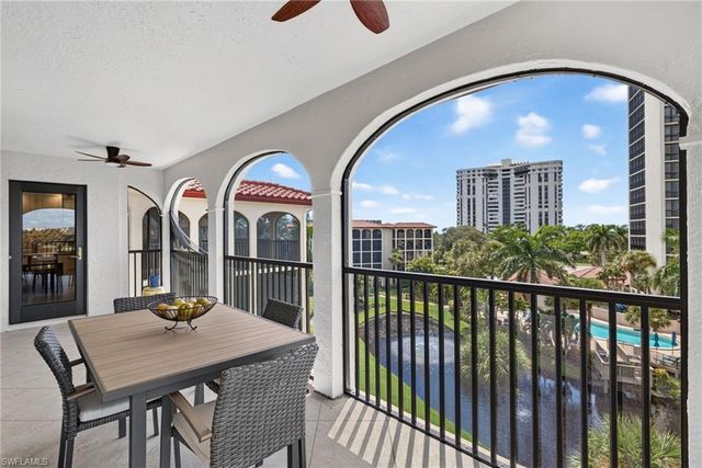 6020 Pelican Bay BLVD 402, Naples, FL 34108