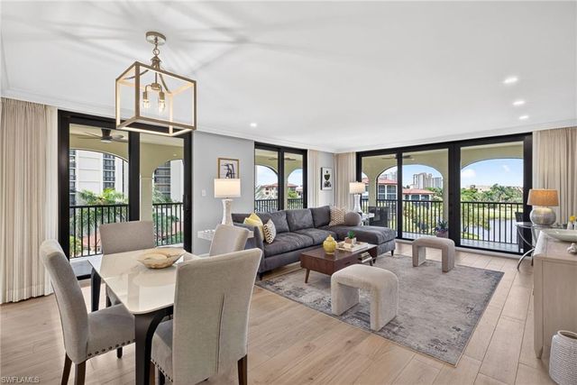 6020 Pelican Bay BLVD 402, Naples, FL 34108