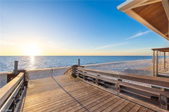 6020 Pelican Bay BLVD 402, Naples, FL 34108