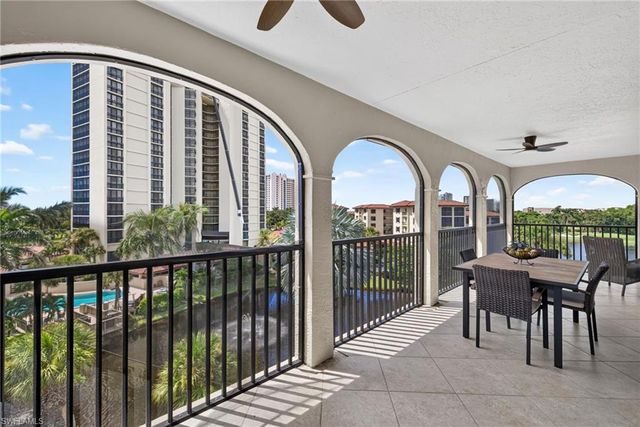 6020 Pelican Bay BLVD 402, Naples, FL 34108