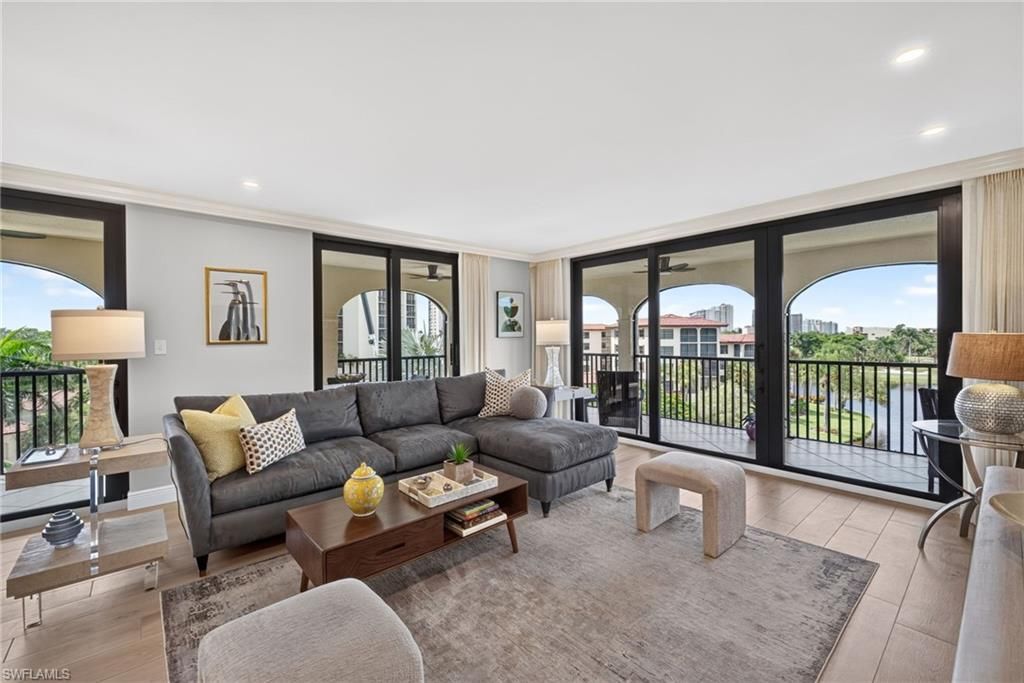 6020 Pelican Bay BLVD 402, Naples, FL 34108