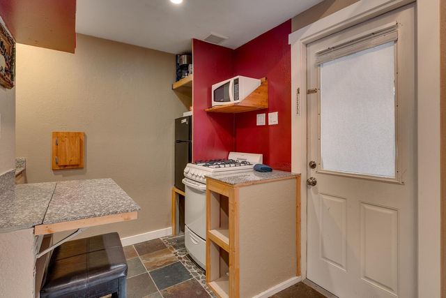 7064 6th Avenue, Tahoma, CA 96142