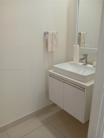 6415 NW 102nd Path 208, Doral, FL 33178