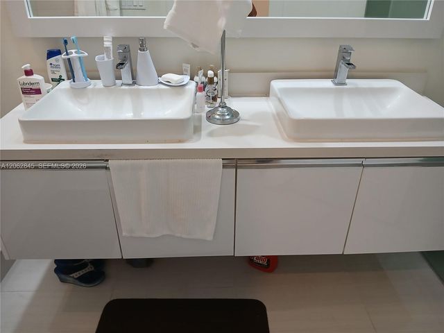 6415 NW 102nd Path 208, Doral, FL 33178