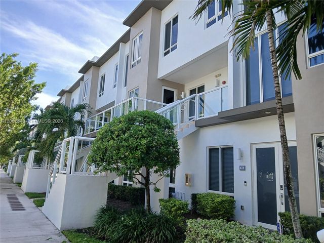 6415 NW 102nd Path 208, Doral, FL 33178