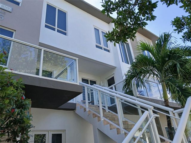 6415 NW 102nd Path 208, Doral, FL 33178