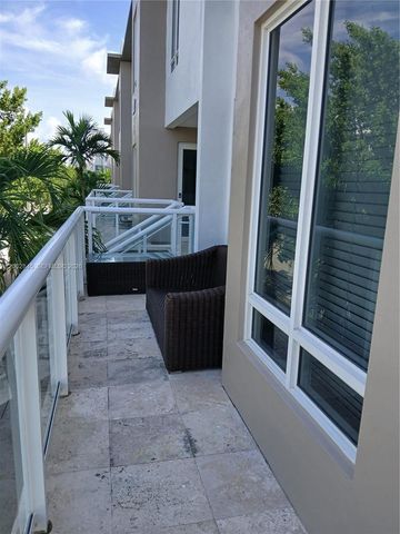 6415 NW 102nd Path 208, Doral, FL 33178