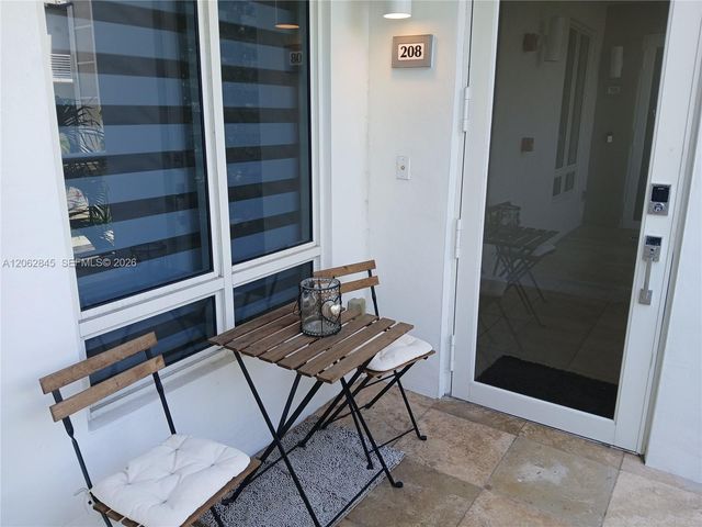 6415 NW 102nd Path 208, Doral, FL 33178