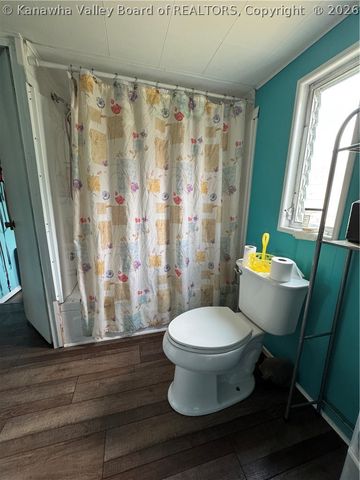 1404 Kanawha Street, Hansford, WV 25103