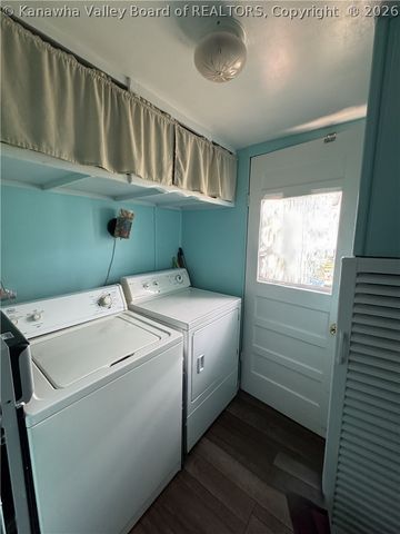 1404 Kanawha Street, Hansford, WV 25103