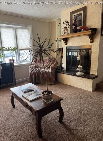 1404 Kanawha Street, Hansford, WV 25103