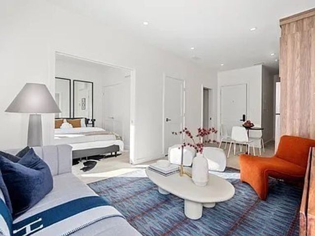 87 Oxford Street 406, Lynn, MA 01901