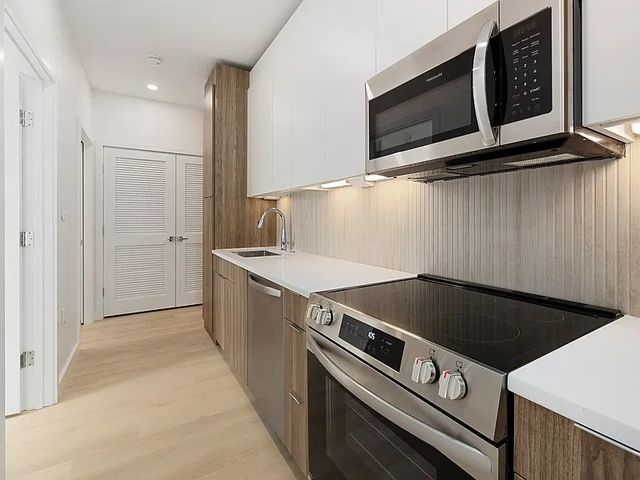 87 Oxford Street 406, Lynn, MA 01901