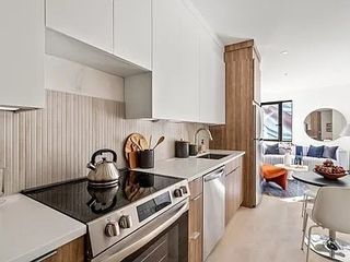 87 Oxford Street 406, Lynn, MA 01901