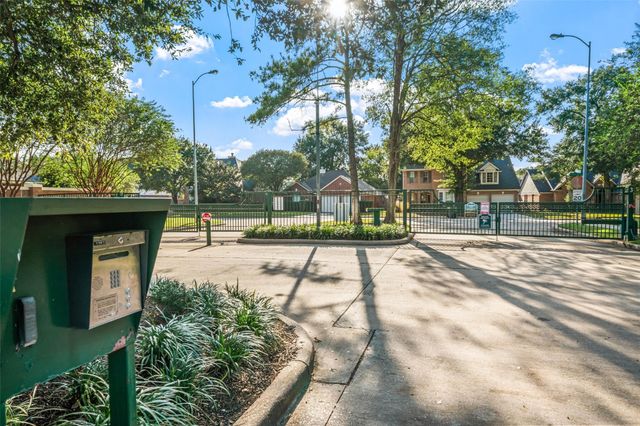 25514 Myrtle Springs, Spring, TX 77373